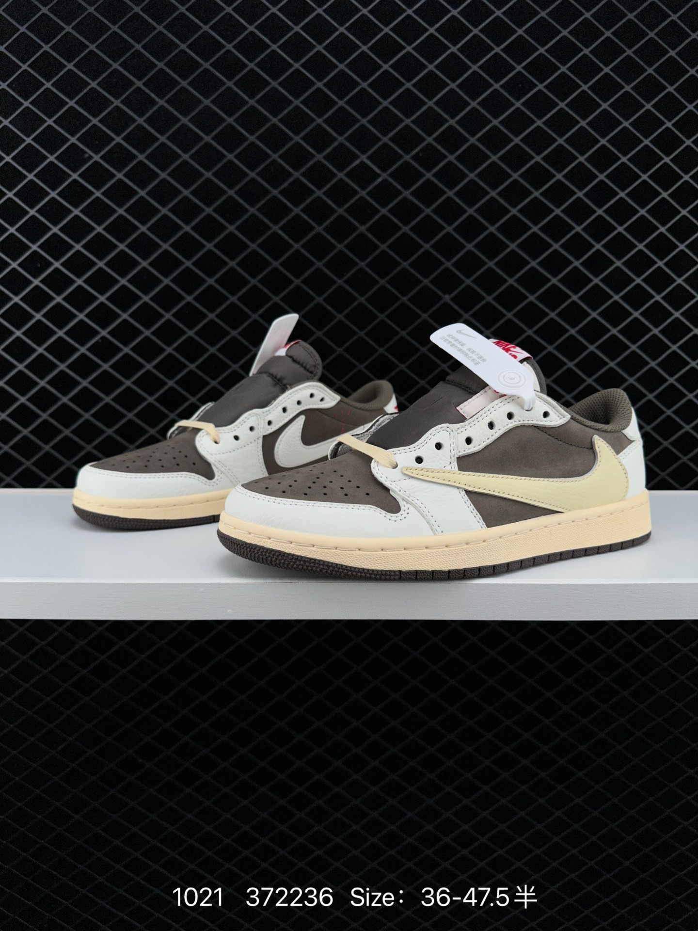 Travis Scott x Fragment x Air Jordan 1 Low 